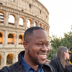 Meet your Posher, Olufemi